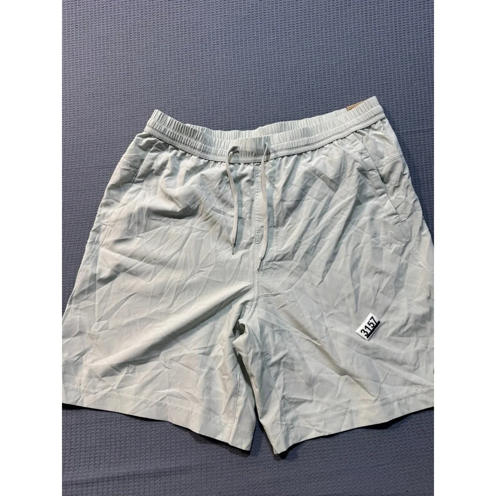 Nike Training Shorts Mens L-Tall Light Grey